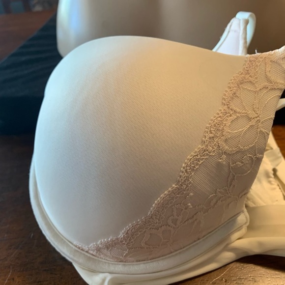 Maidenform 34D Women’s Bra with push-up. - Picture 6 of 8